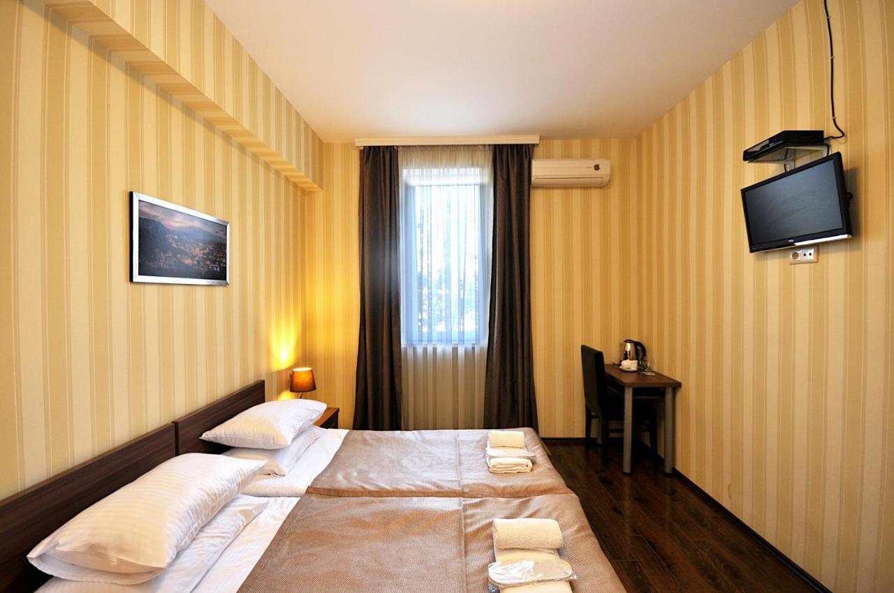 Athletics Hotel Tbilisi Exteriör bild