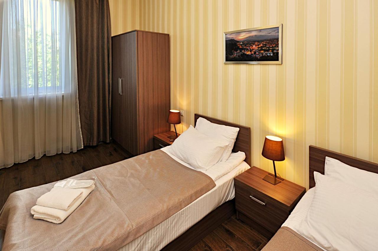 Athletics Hotel Tbilisi Exteriör bild